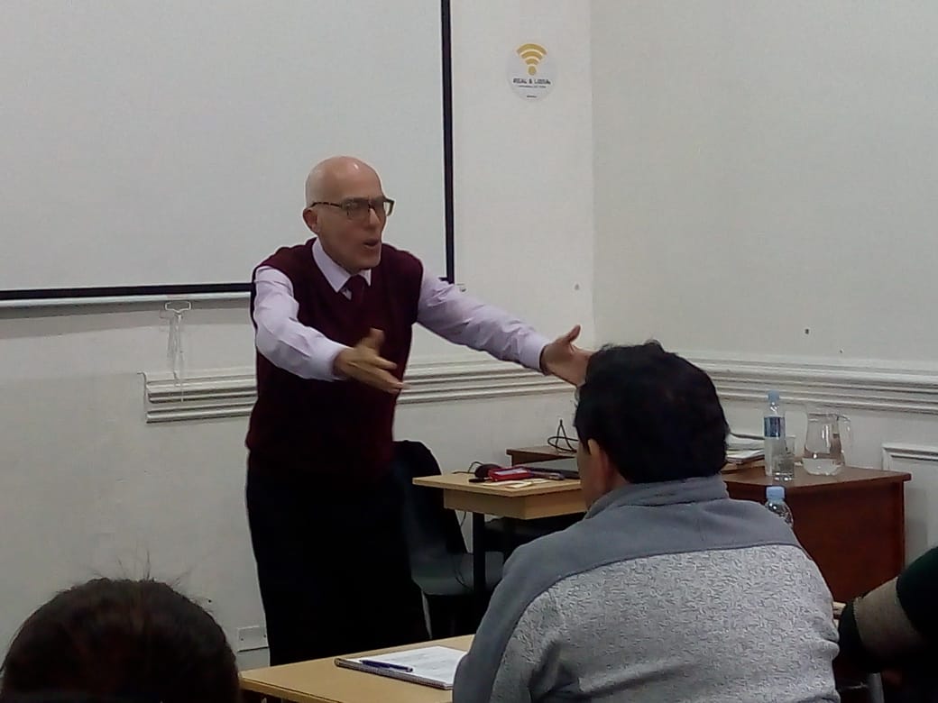 Curso de Oratoria (Lunes 7 pm a 9:30 pm) Octubre 2024