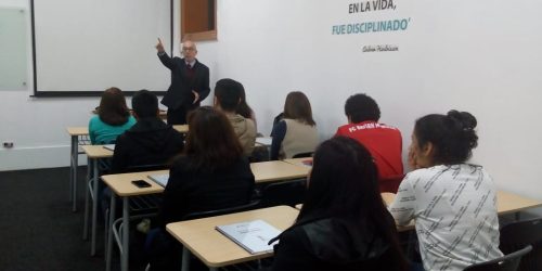 Curso de Oratoria (Sabados 11 am a 1:30 pm) Febrero 2025